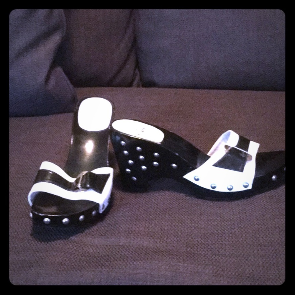 STUART WEITZMAN WEDGE SANDALS